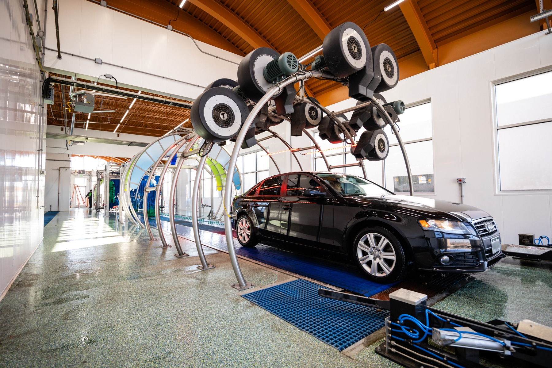 MSH_7W5A5522 Focused Car Wash Solutions